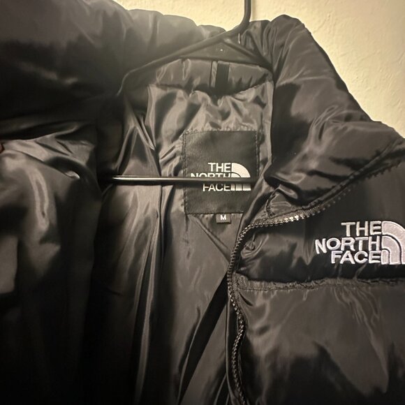 The North Face 1996 Retro Nuptse 700 Fill Packable Jacket - Picture 2 of 2